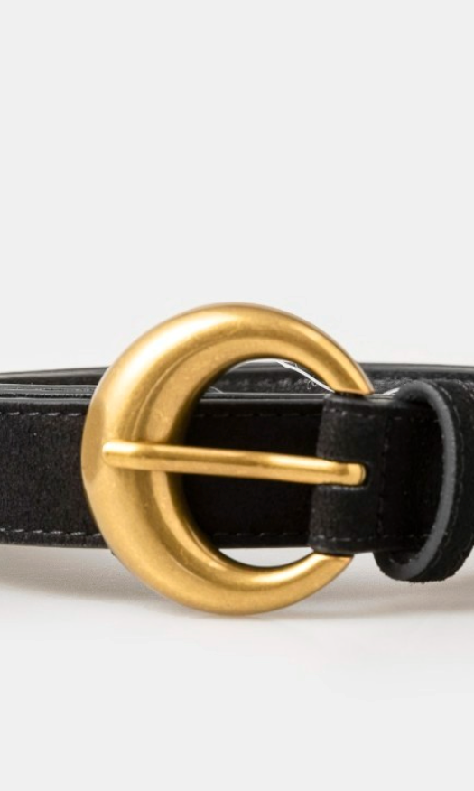 Round Gold Buckle Belt-Belts-Fame-The Silo Boutique, Women's Fashion Boutique Located in Warren and Grand Forks North Dakota