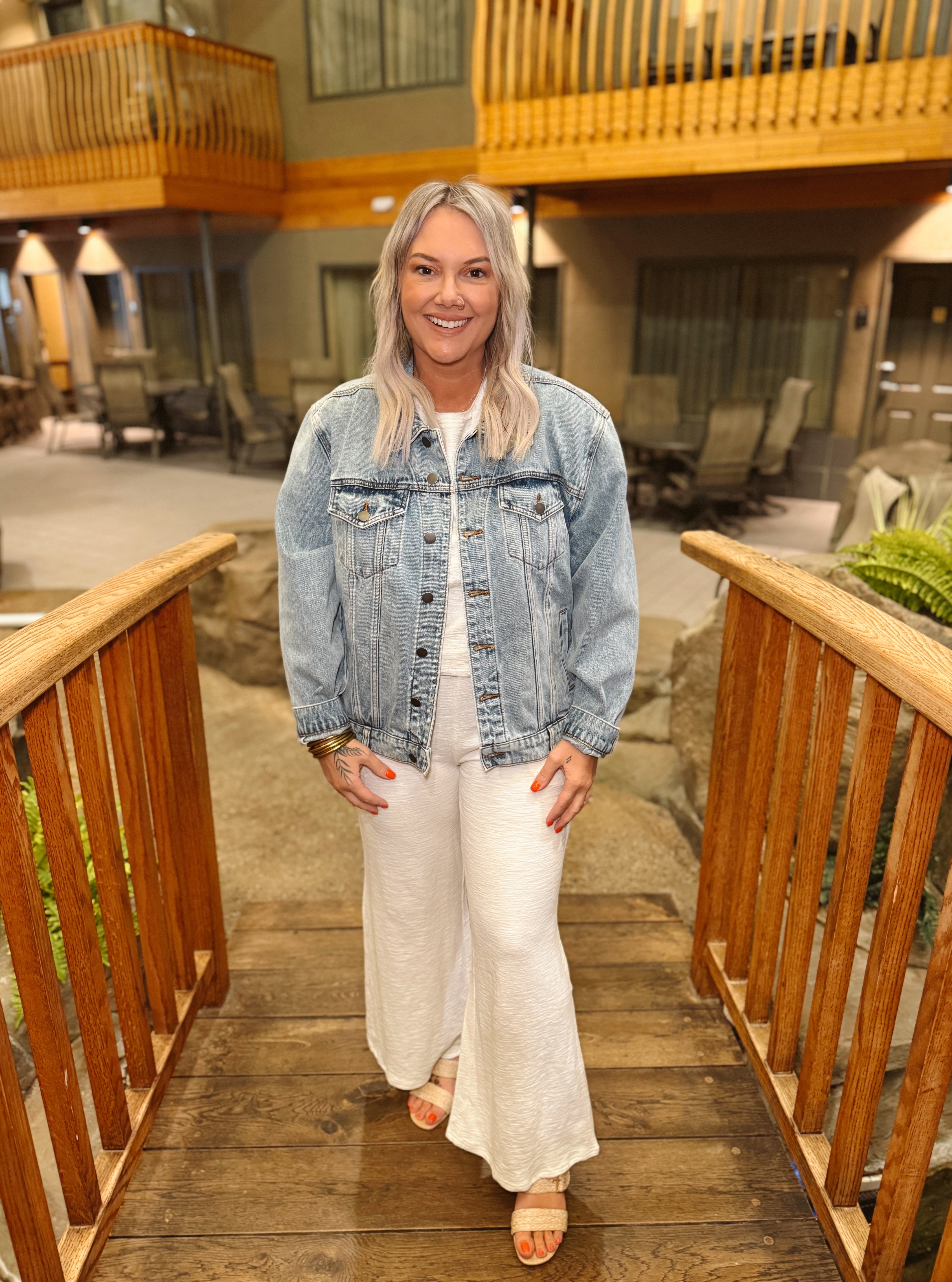 KUT Emmy Boyfriend Denim Jacket-Coats & Jackets-Kut-The Silo Boutique, Women's Fashion Boutique Located in Warren and Grand Forks North Dakota