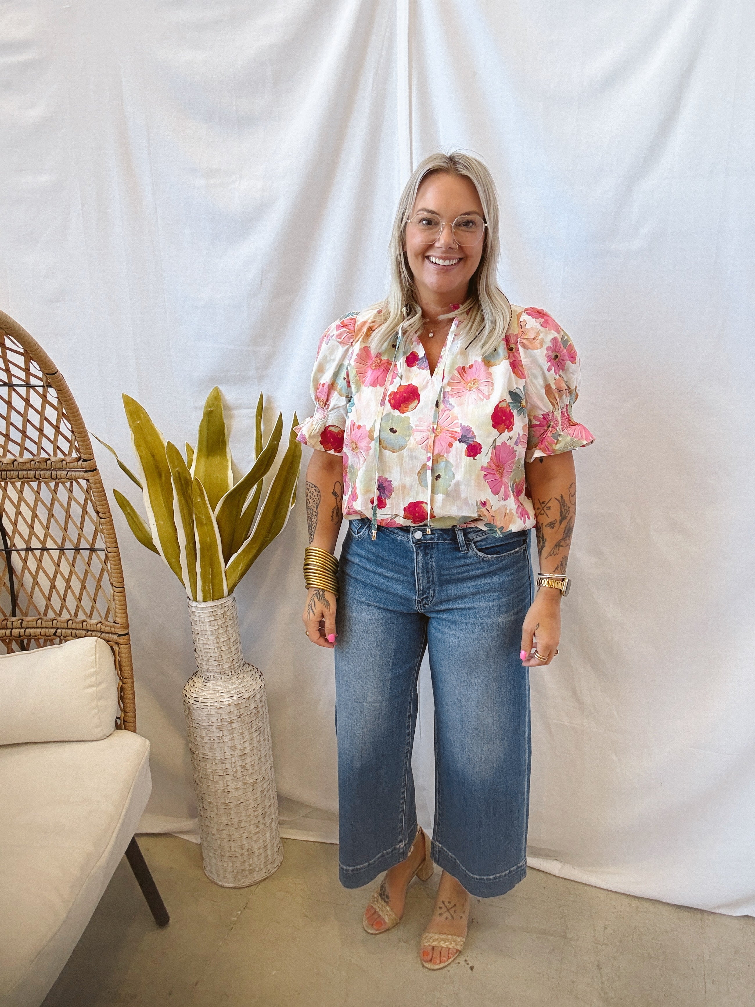 Berry Floral Top-Short Sleeve Tops-ENTRO-The Silo Boutique, Women's Fashion Boutique Located in Warren and Grand Forks North Dakota