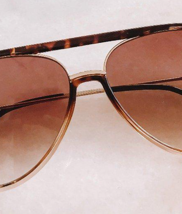 Freyrs Shay Tortoise Sunglasses-Sunglasses-freyers-The Silo Boutique, Women's Fashion Boutique Located in Warren and Grand Forks North Dakota