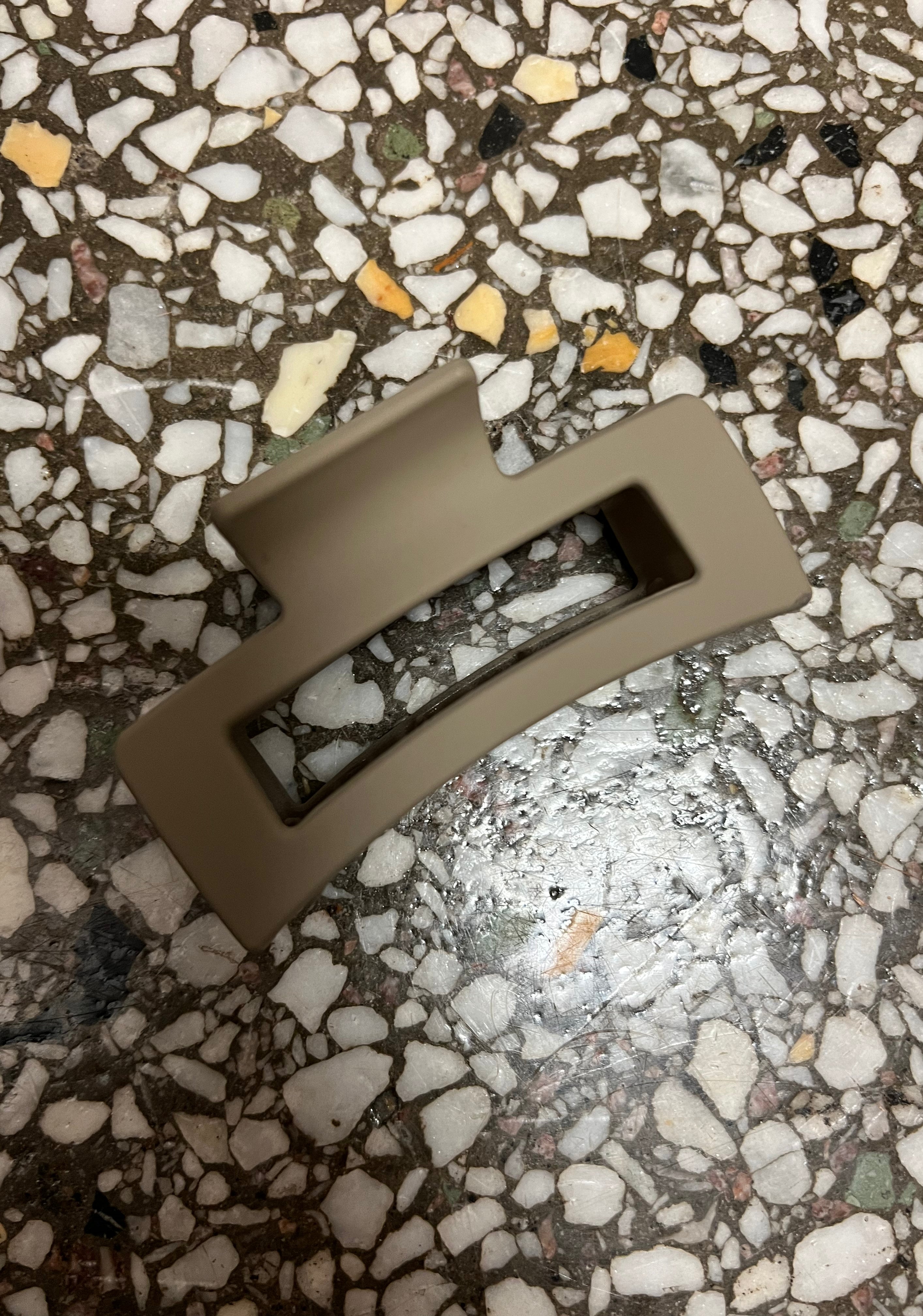 Matte Claw Hair Clip-Hair Accessories-wall to wall-The Silo Boutique, Women's Fashion Boutique Located in Warren and Grand Forks North Dakota