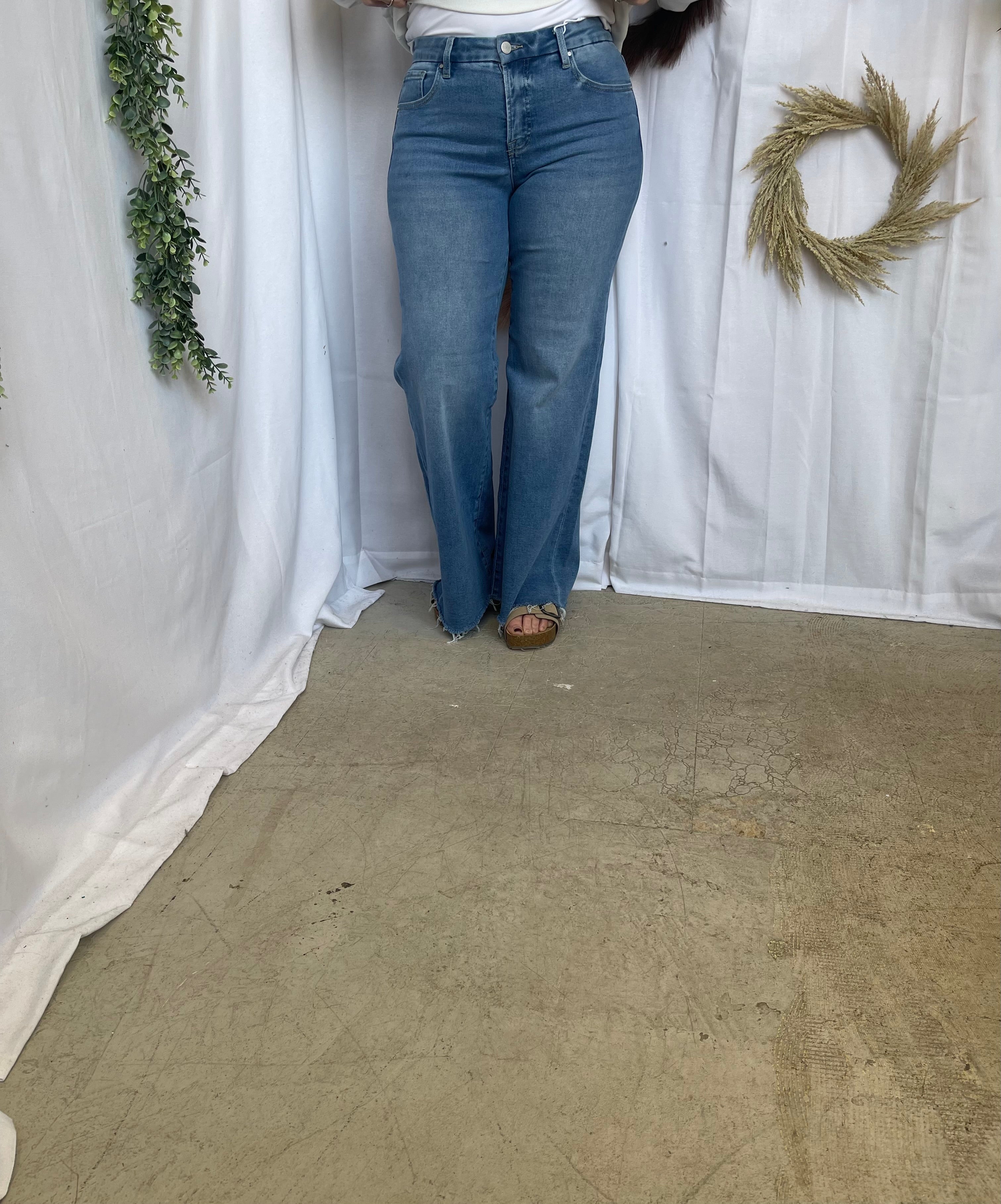 Risen Cindy Wide Leg Jeans-Jeans-risen-The Silo Boutique, Women's Fashion Boutique Located in Warren and Grand Forks North Dakota