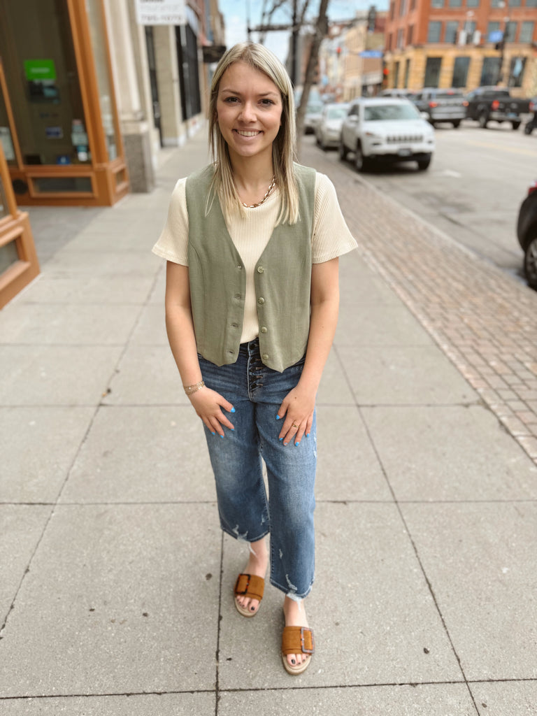 Olive Linen Vest-Vests-hem and thread-The Silo Boutique, Women's Fashion Boutique Located in Warren and Grand Forks North Dakota