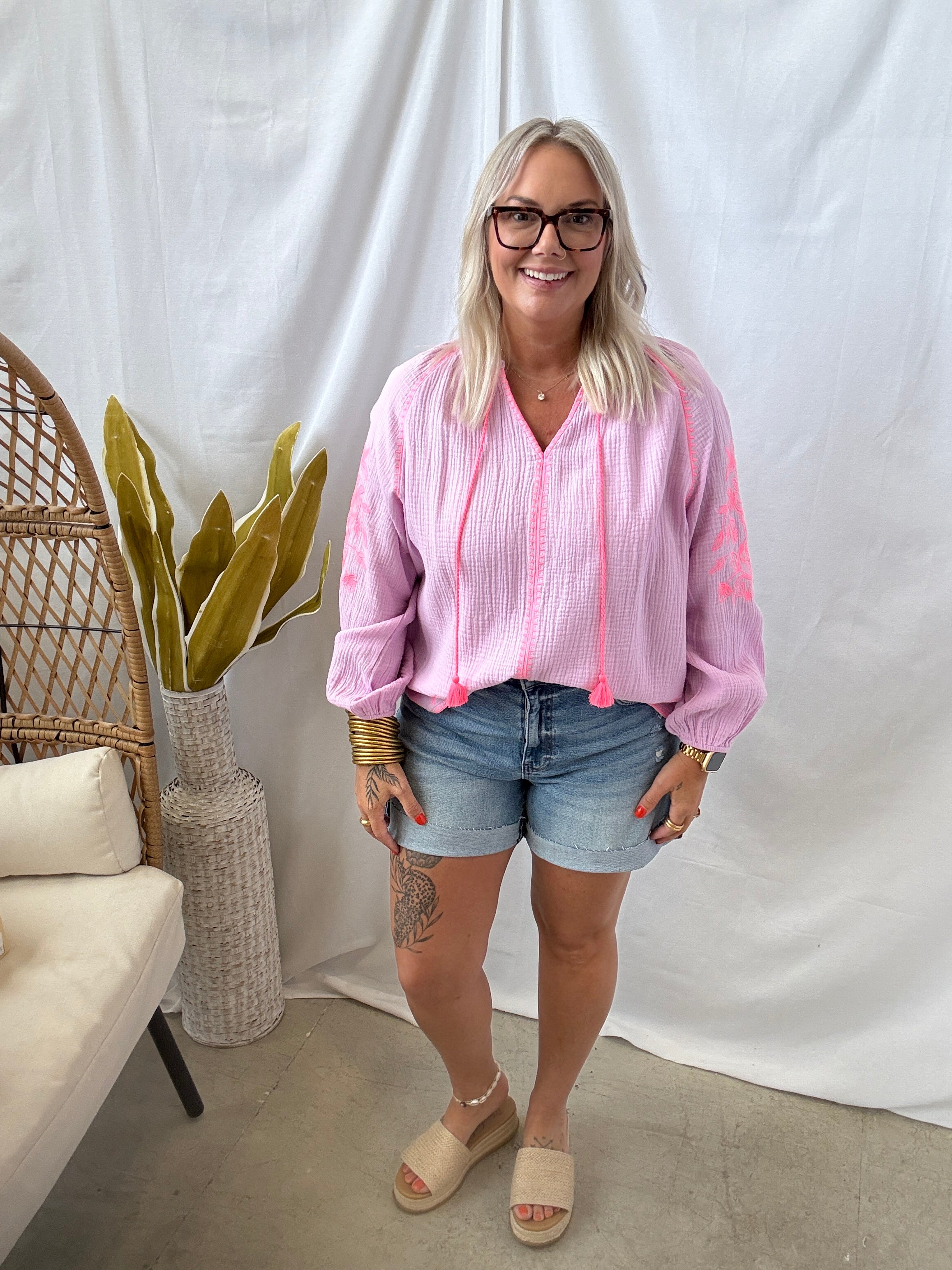 KUT Hailey Medium Wash Shorts-Shorts-Kut-The Silo Boutique, Women's Fashion Boutique Located in Warren and Grand Forks North Dakota