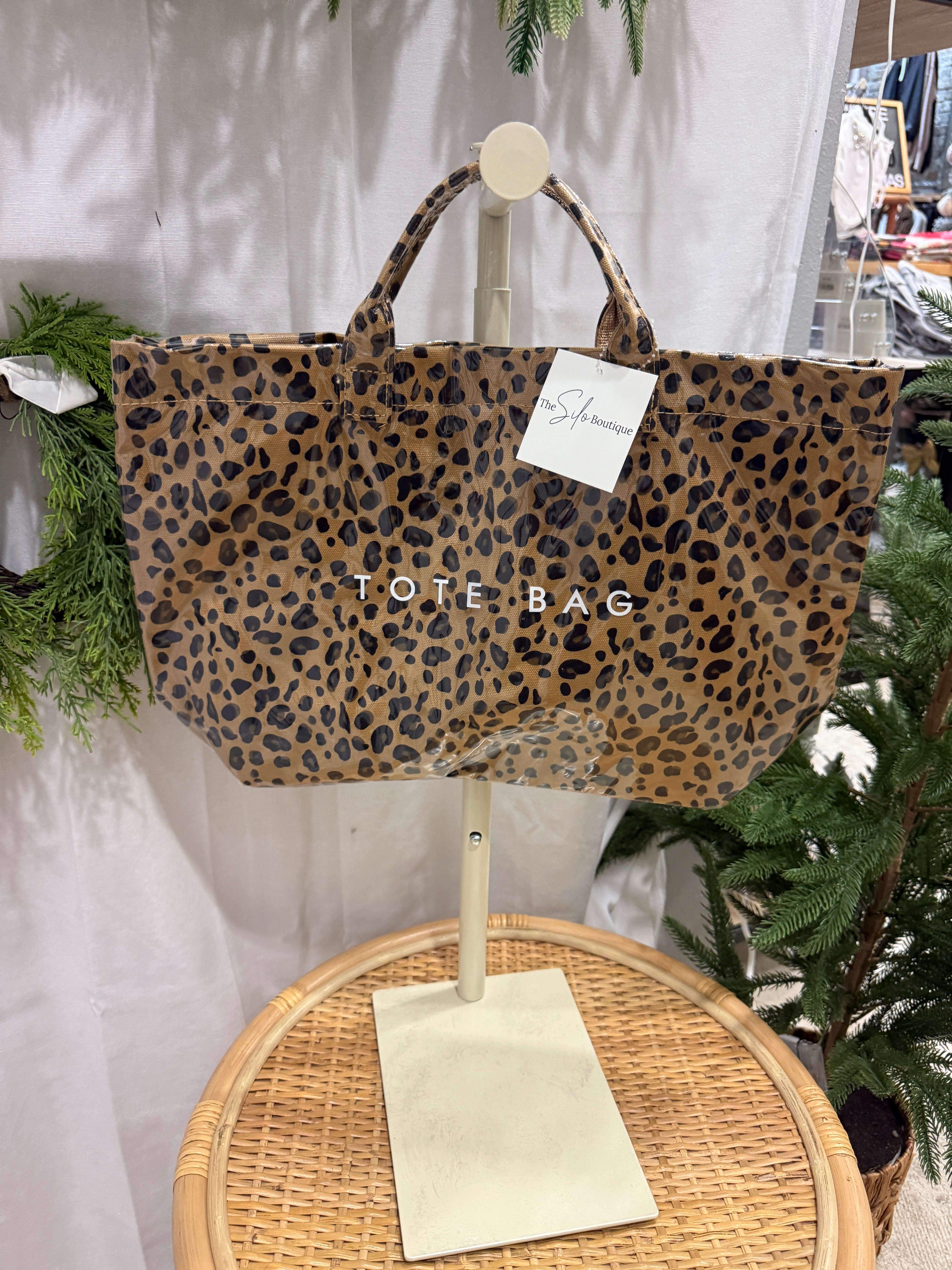 Kaydee Tote Purse-Leopard-Purses-kaydee-The Silo Boutique, Women's Fashion Boutique Located in Warren and Grand Forks North Dakota