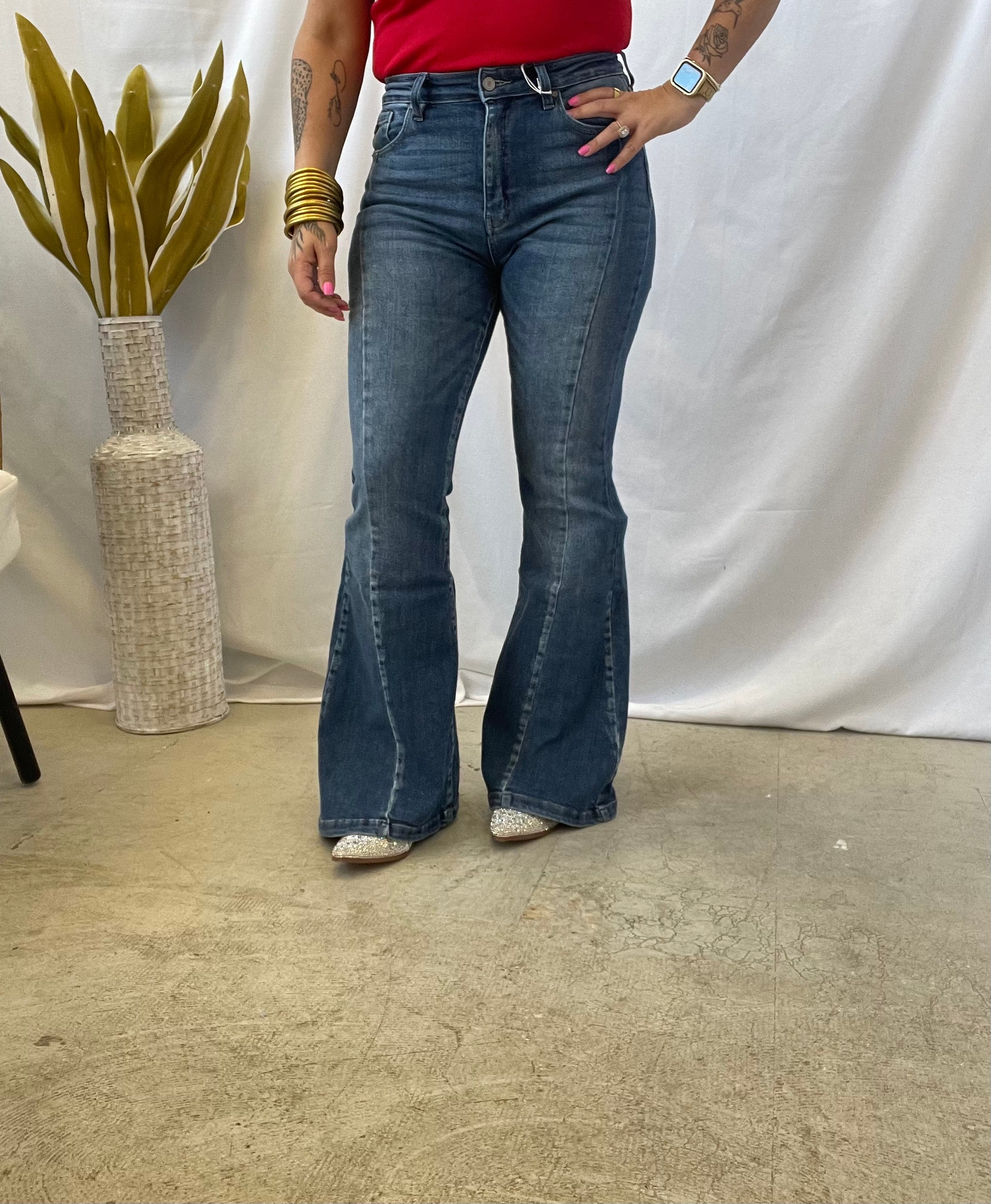 KanCan Super Flare Jeans-Jeans-Kancan-The Silo Boutique, Women's Fashion Boutique Located in Warren and Grand Forks North Dakota