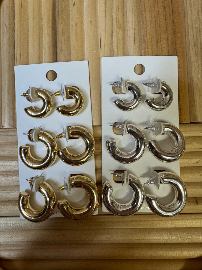Set of Thick Mini Hoops-earrings-Fame-The Silo Boutique, Women's Fashion Boutique Located in Warren and Grand Forks North Dakota
