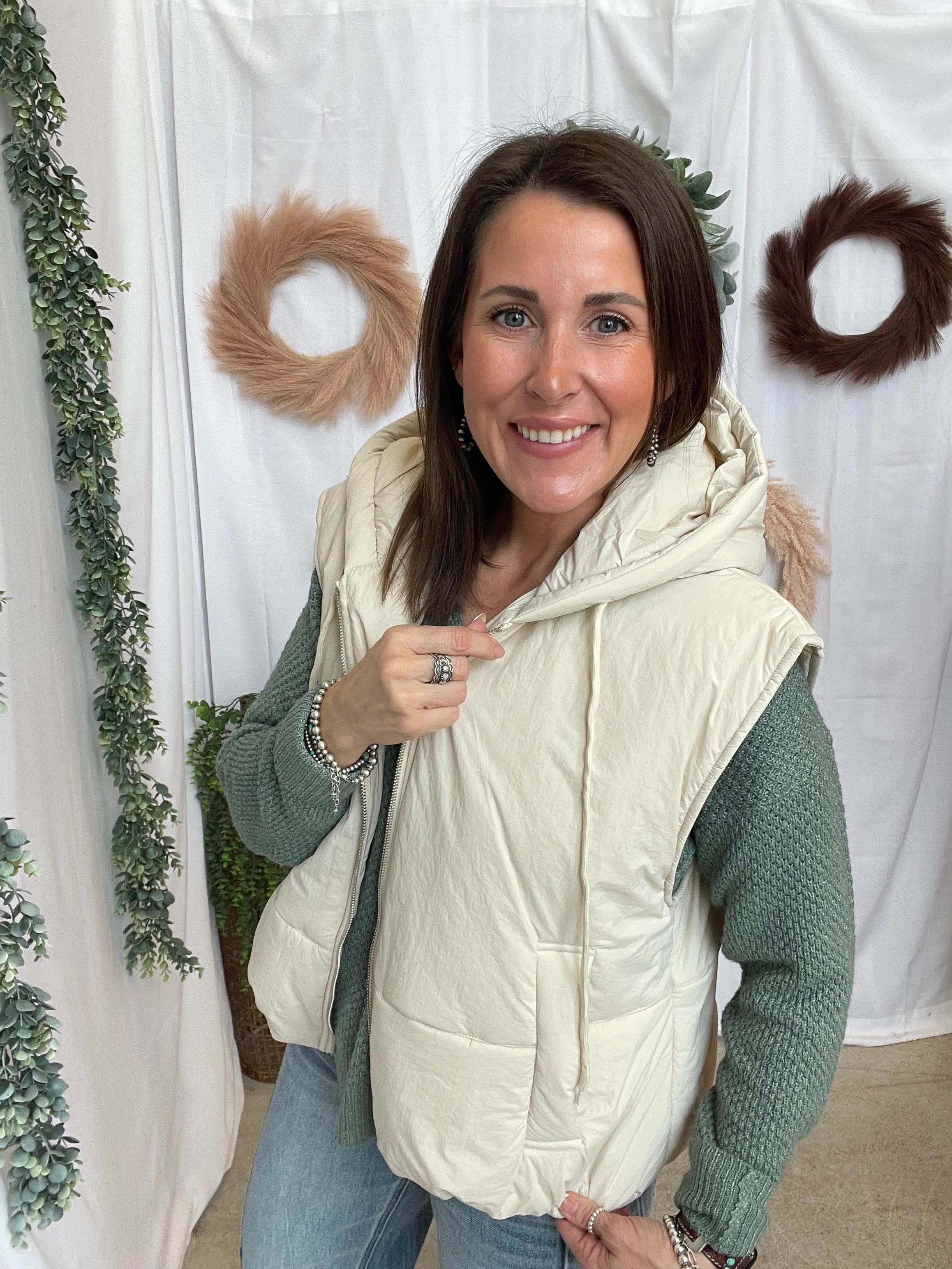 Zoe Puffer Vest-Ivory-Vests-staccato-The Silo Boutique, Women's Fashion Boutique Located in Warren and Grand Forks North Dakota
