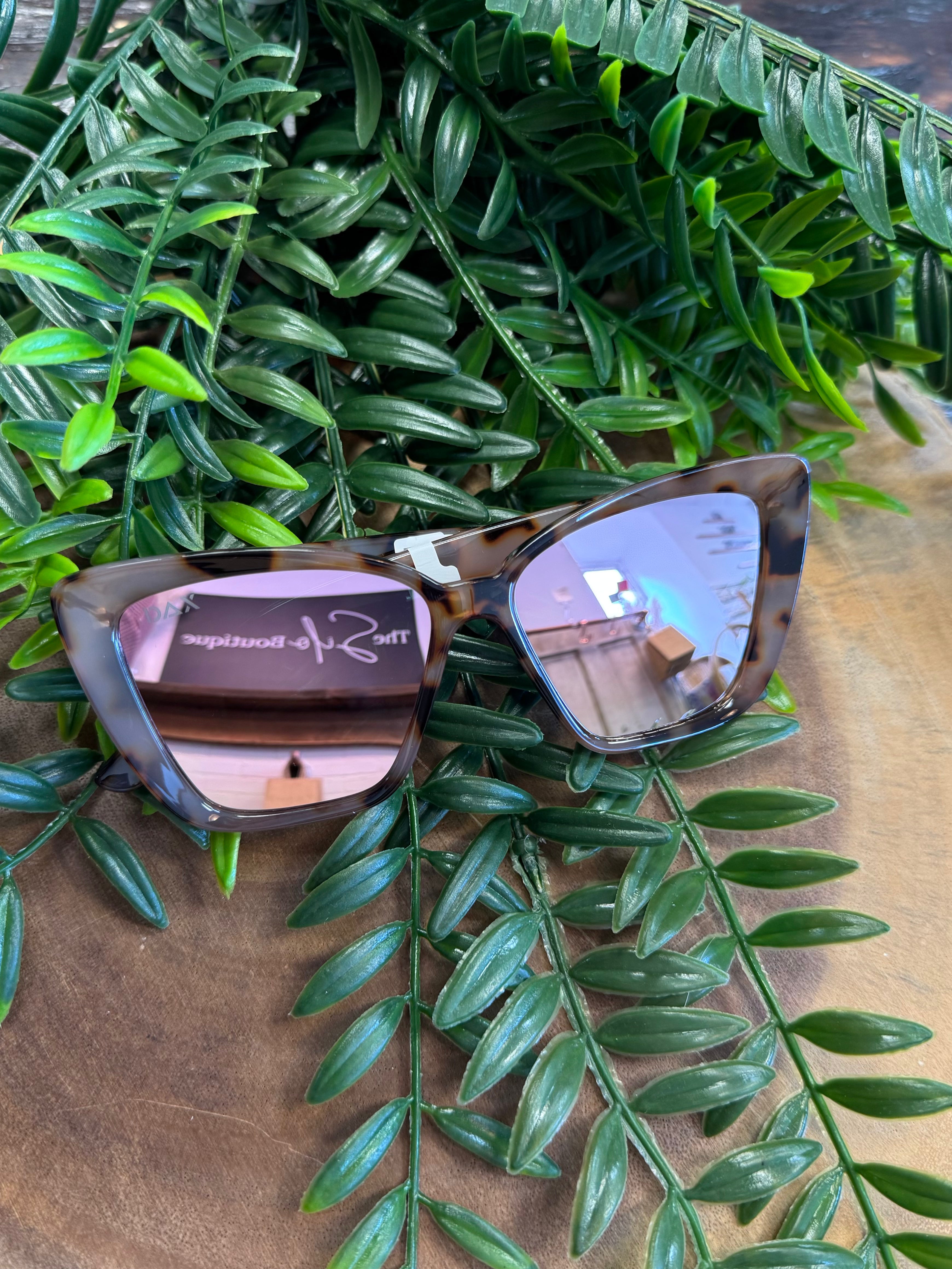 Dax Callie Cheetah Sunglasses-Sunglasses-dax-The Silo Boutique, Women's Fashion Boutique Located in Warren and Grand Forks North Dakota