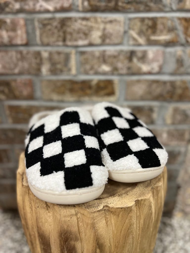 Babe Plush Slippers-Shoes-babe-The Silo Boutique, Women's Fashion Boutique Located in Warren and Grand Forks North Dakota