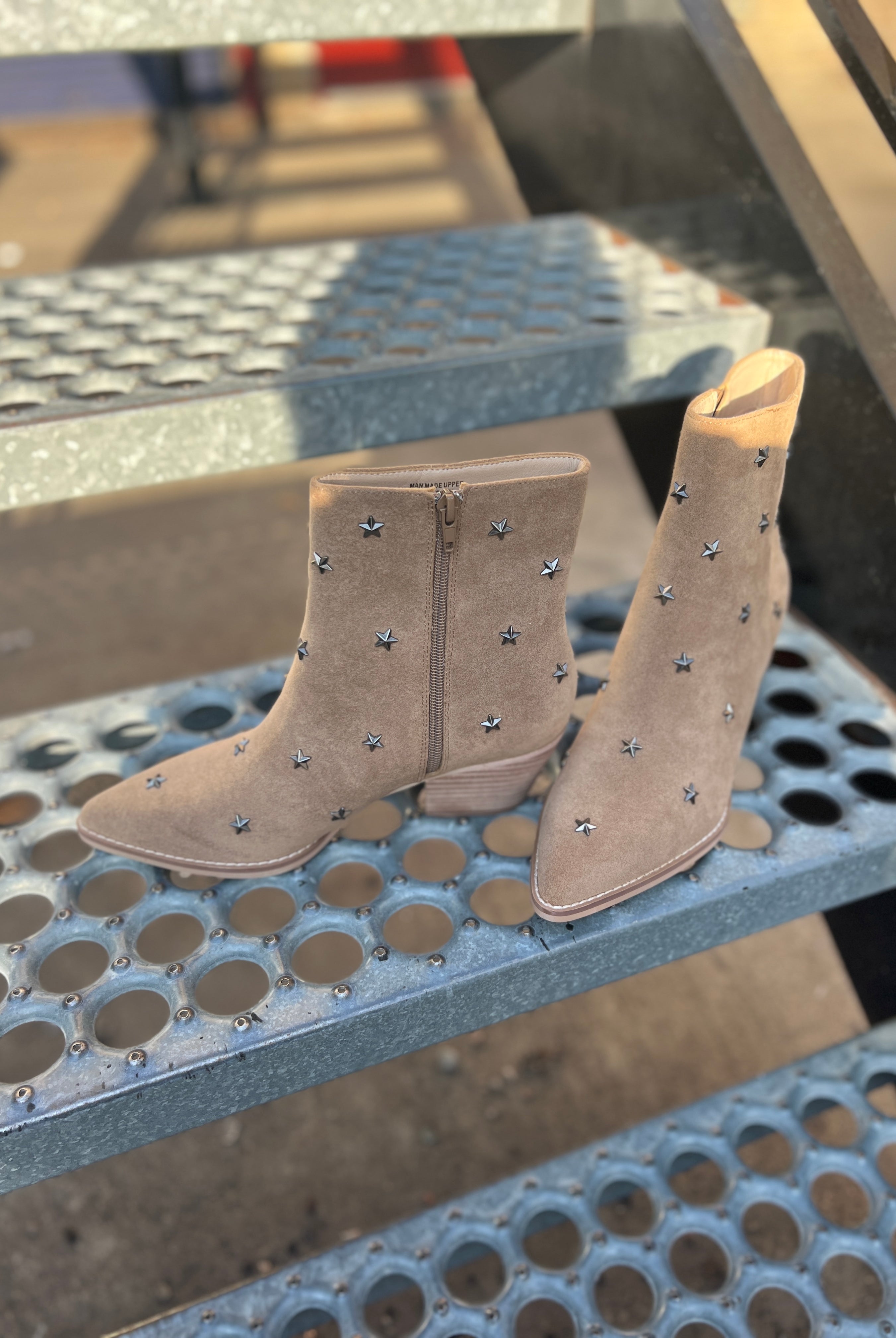 The Ivanna Metal Star Studded Boot-Boots-oasis society-The Silo Boutique, Women's Fashion Boutique Located in Warren and Grand Forks North Dakota