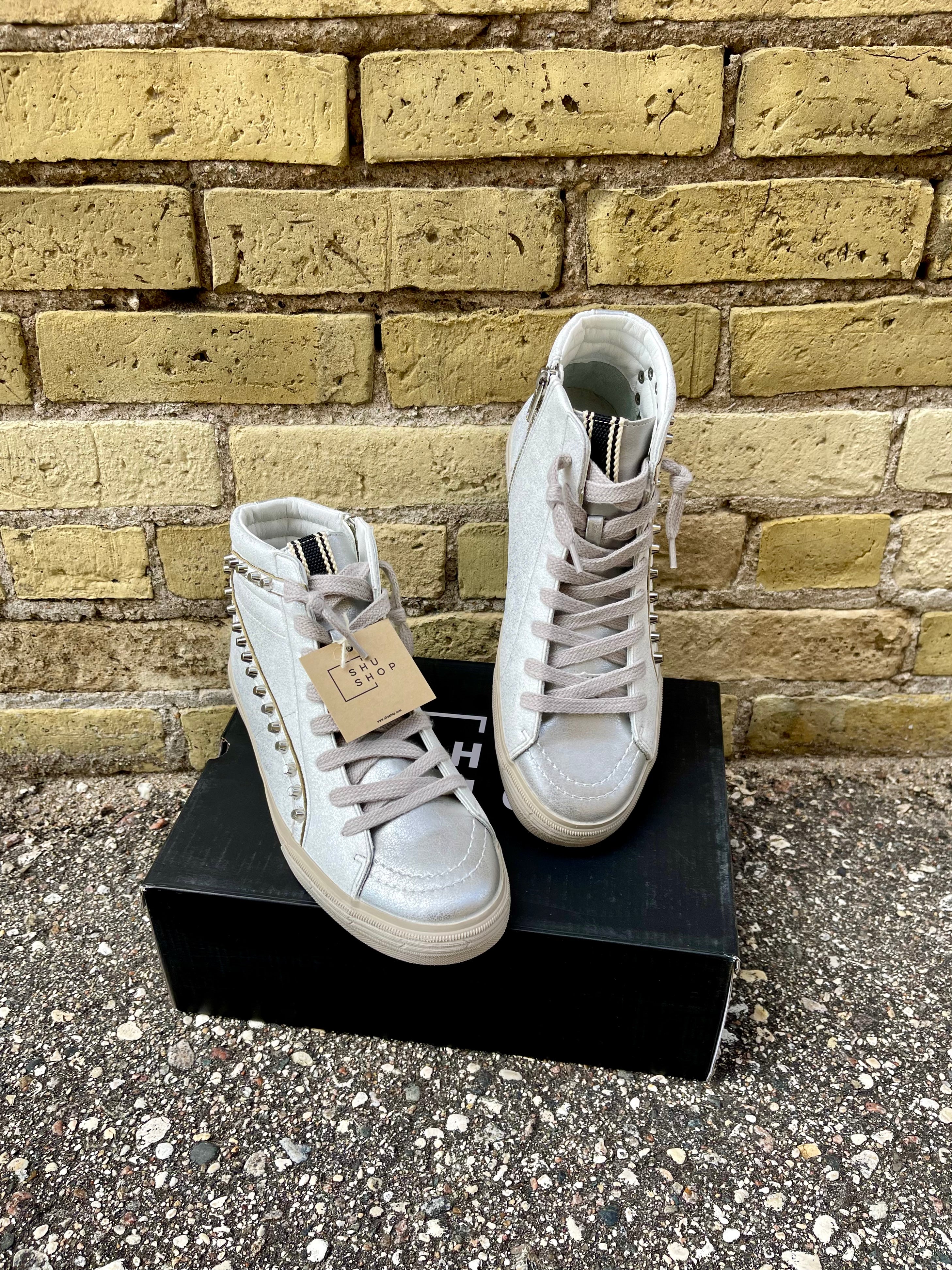 ShuShop Rio White Silver Sneaker-Final Sale-Shoes-shushop-The Silo Boutique, Women's Fashion Boutique Located in Warren and Grand Forks North Dakota
