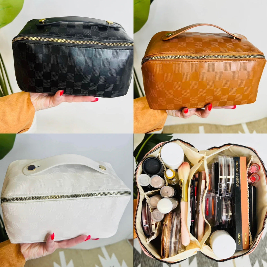 Checkered Expand Beauty Cosmetic Bag-Cosmetic Bags-Ivy-The Silo Boutique, Women's Fashion Boutique Located in Warren and Grand Forks North Dakota