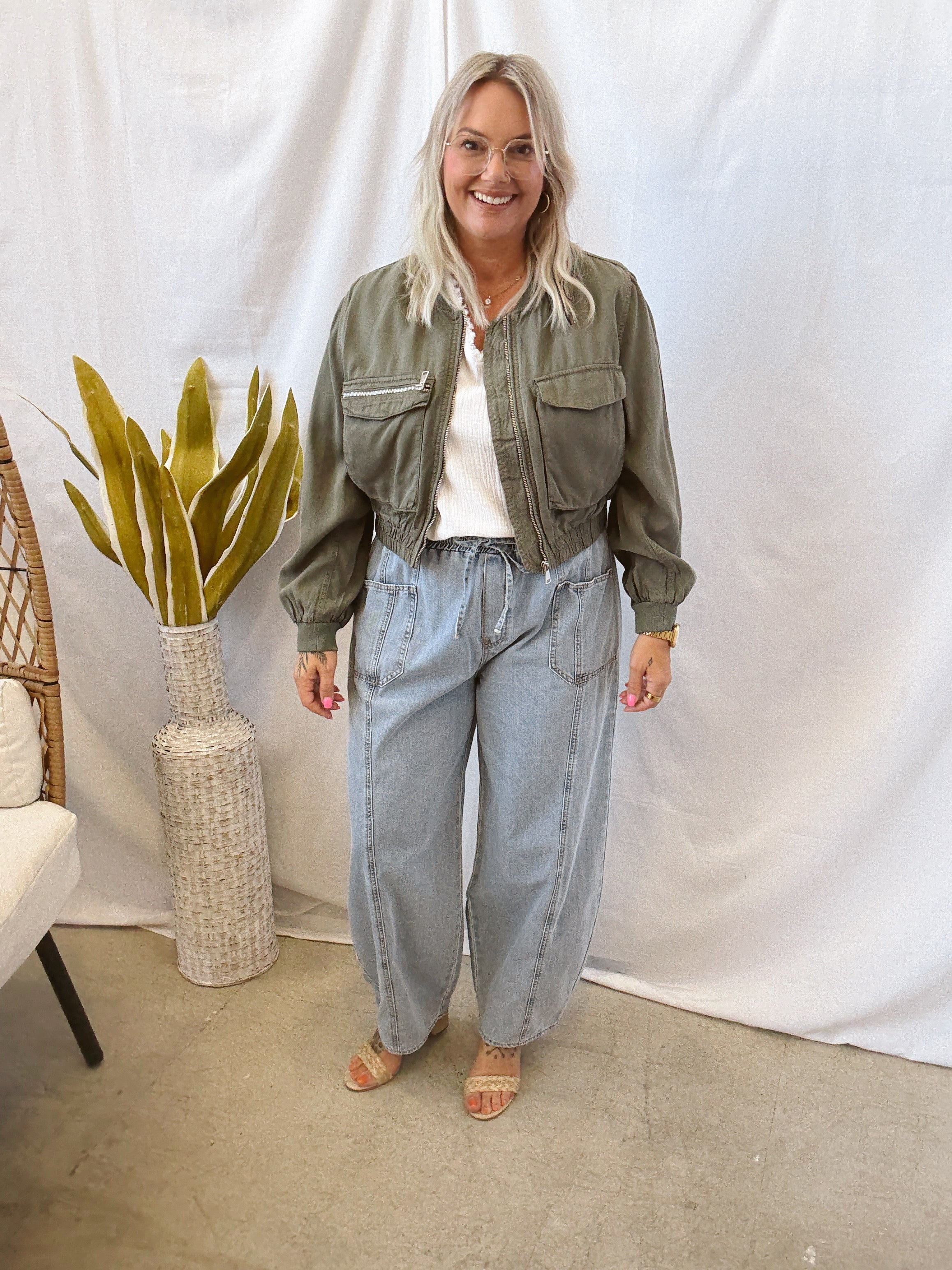 Chambray Barrel Jeans-Jeans-very j-The Silo Boutique, Women's Fashion Boutique Located in Warren and Grand Forks North Dakota