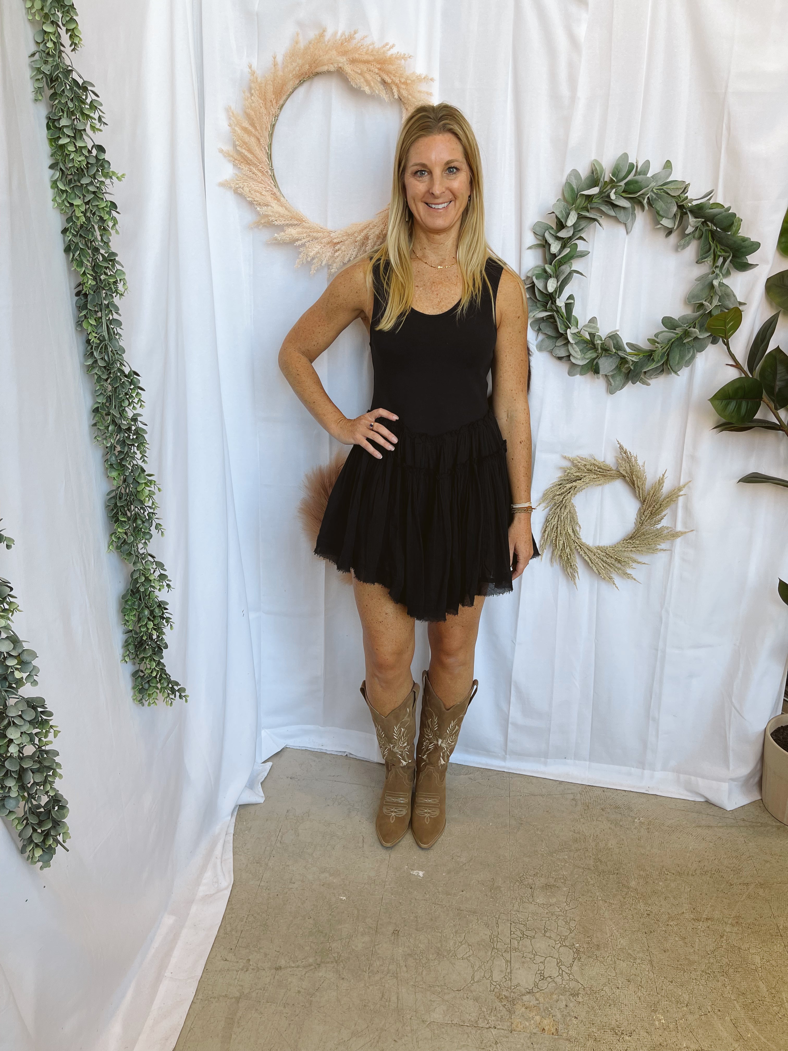 Elan Izzy Black Dress-Dresses-elan-The Silo Boutique, Women's Fashion Boutique Located in Warren and Grand Forks North Dakota