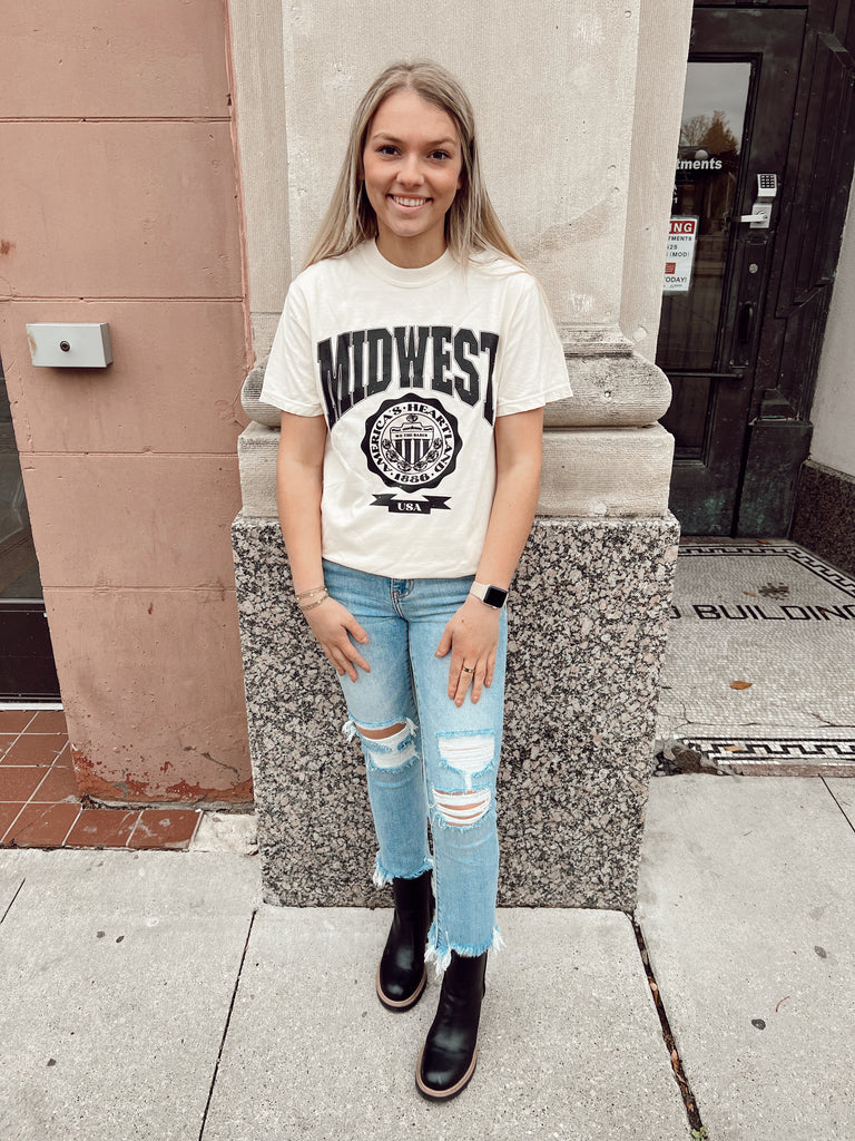 Midwest Babes Tee-Graphic Tees-We The Babes-The Silo Boutique, Women's Fashion Boutique Located in Warren and Grand Forks North Dakota