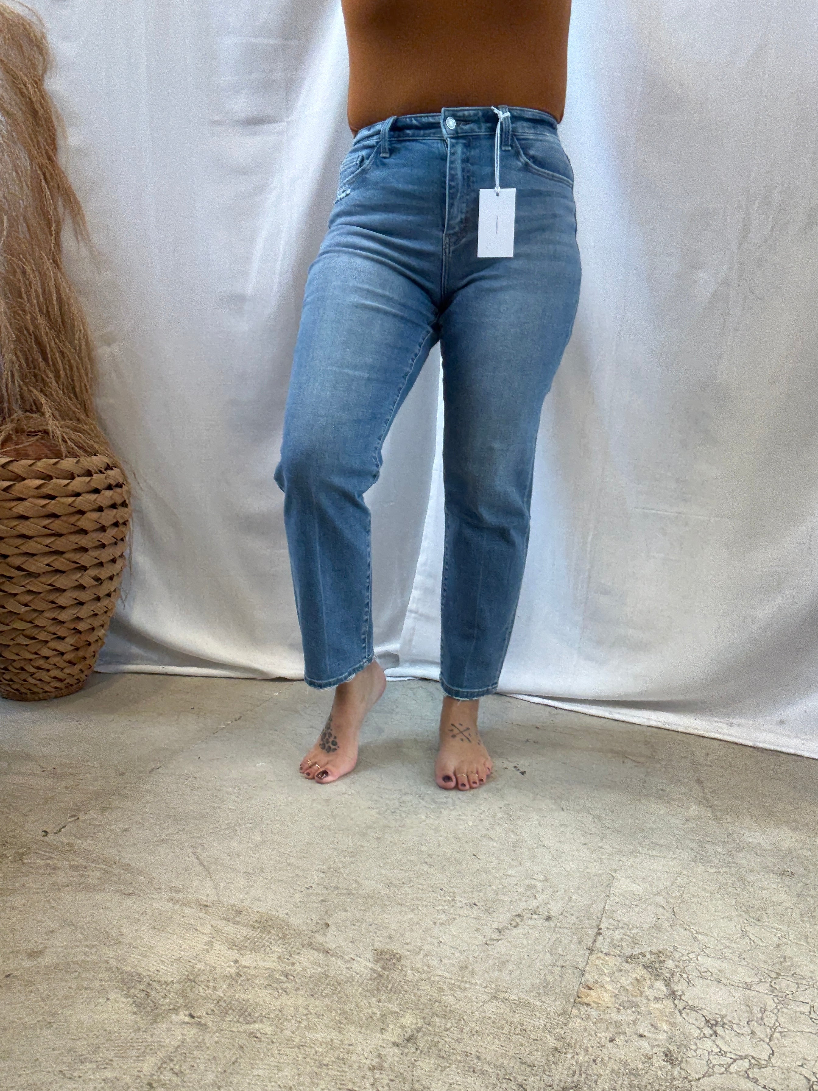 Vervet Bardot Jeans-Jeans-vervet-The Silo Boutique, Women's Fashion Boutique Located in Warren and Grand Forks North Dakota
