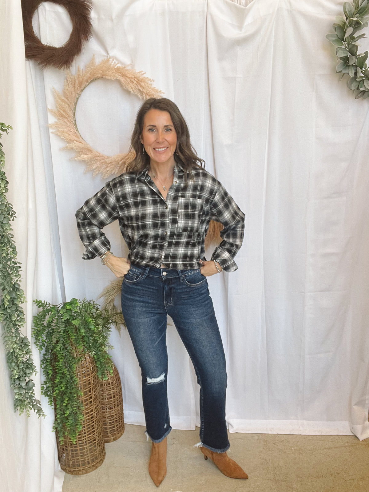 Lovervet Posh Kick Flare Jeans-Jeans-vervet-The Silo Boutique, Women's Fashion Boutique Located in Warren and Grand Forks North Dakota