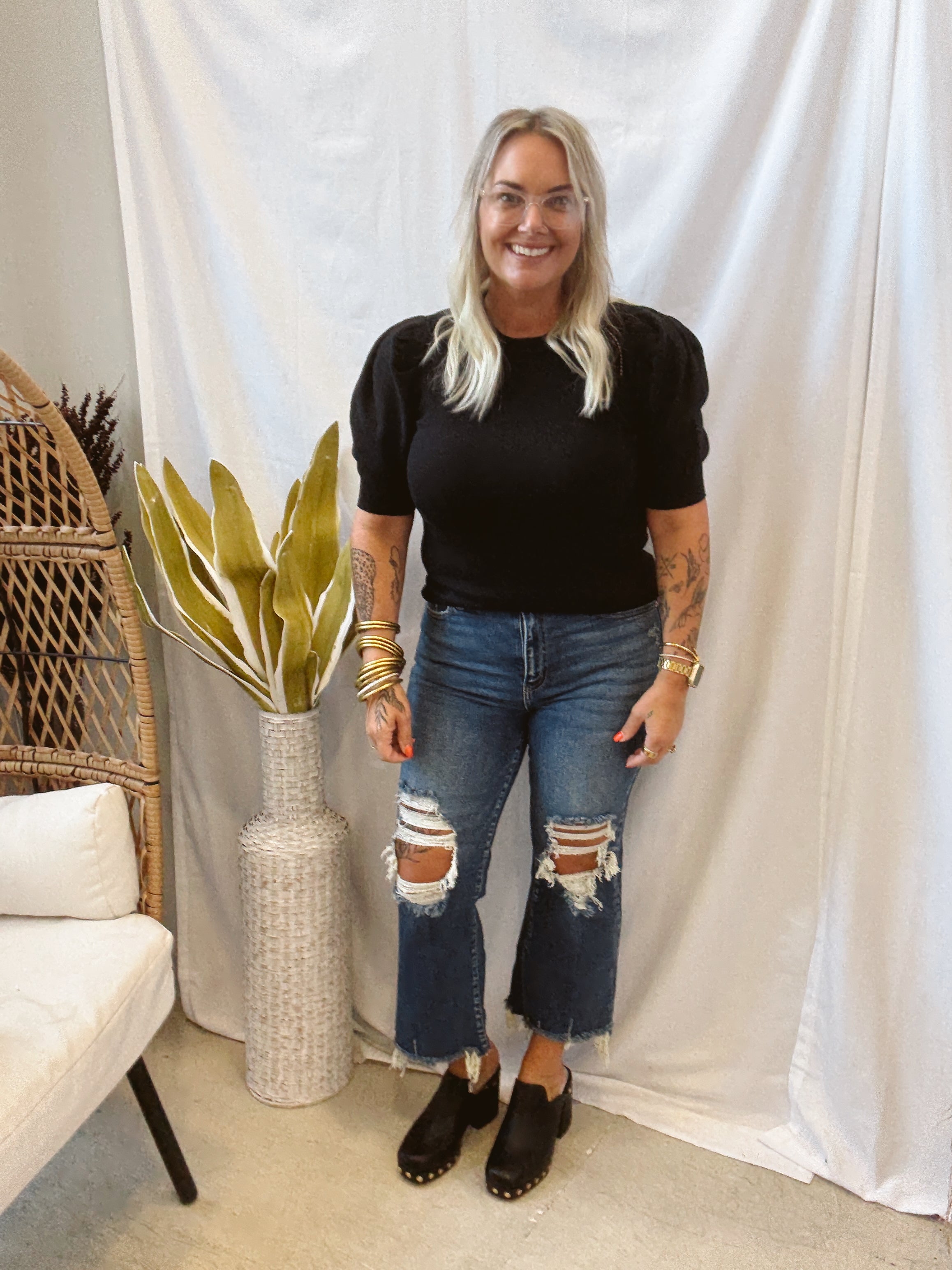 Black Puff Sweater Top-Vests-Zenana-The Silo Boutique, Women's Fashion Boutique Located in Warren and Grand Forks North Dakota