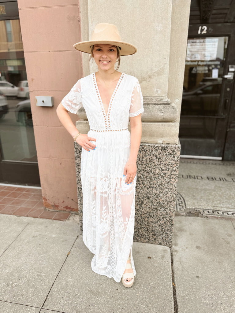 Lace White Maxi Dress-Dresses-she and sky-The Silo Boutique, Women's Fashion Boutique Located in Warren and Grand Forks North Dakota