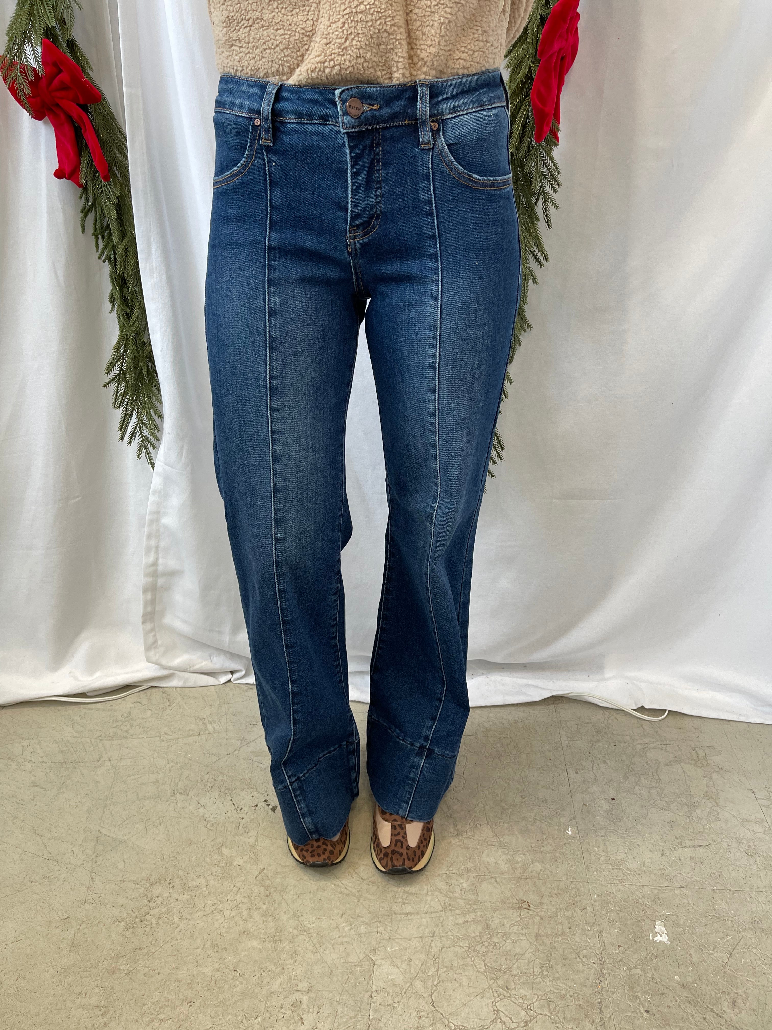Risen Wide Leg Hem Jean-Jeans-risen-The Silo Boutique, Women's Fashion Boutique Located in Warren and Grand Forks North Dakota
