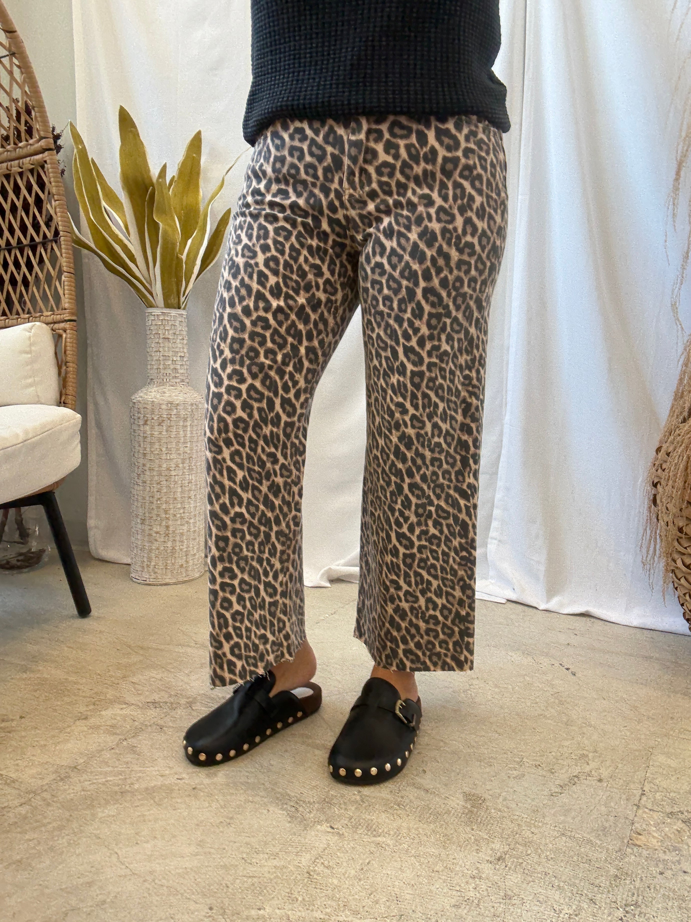 Vervet Animal Print Leopard Jeans-Jeans-vervet-The Silo Boutique, Women's Fashion Boutique Located in Warren and Grand Forks North Dakota