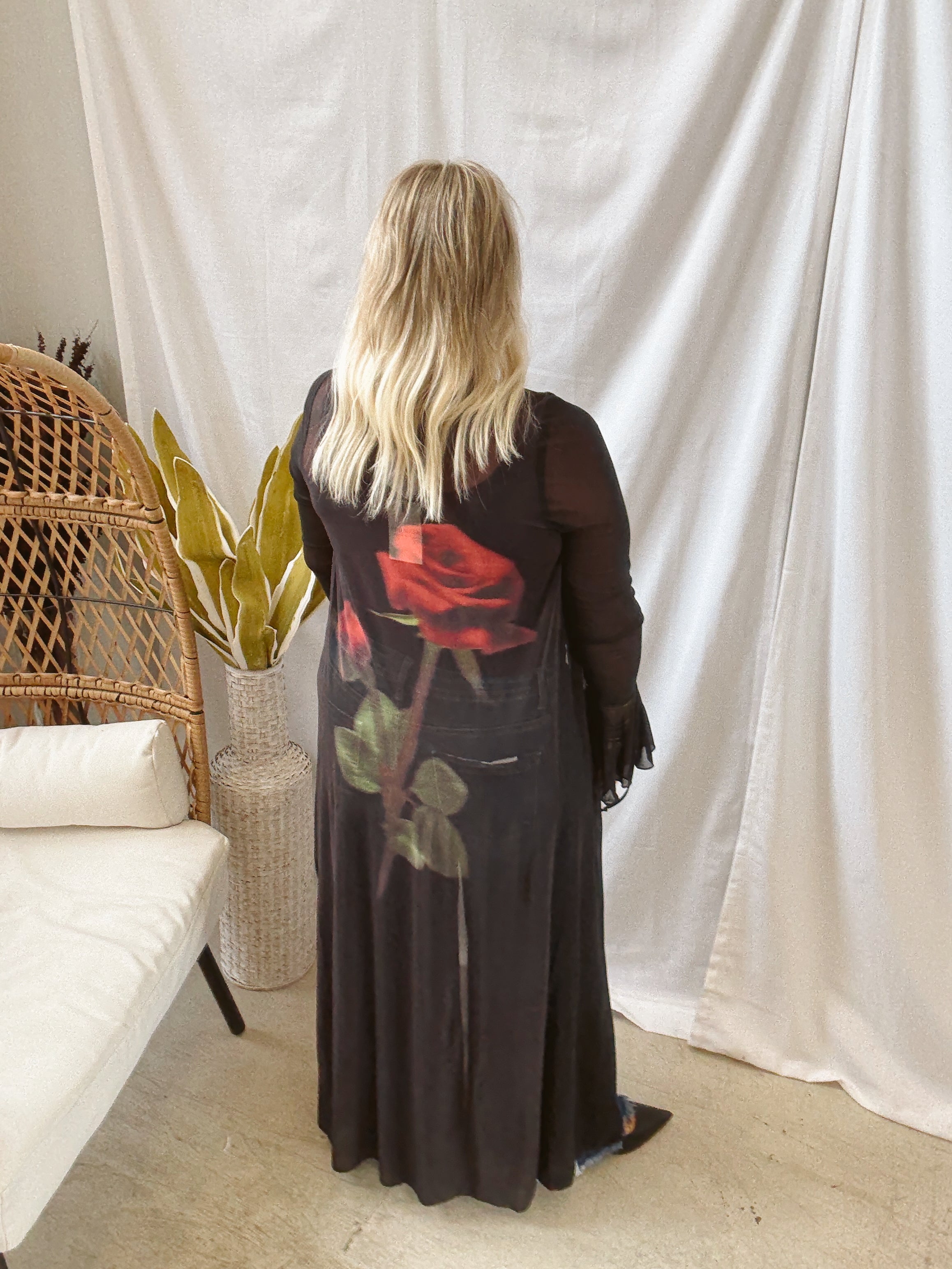 Rose Black Sheer Kimono-Final Sale-Kimonos-promesa-The Silo Boutique, Women's Fashion Boutique Located in Warren and Grand Forks North Dakota