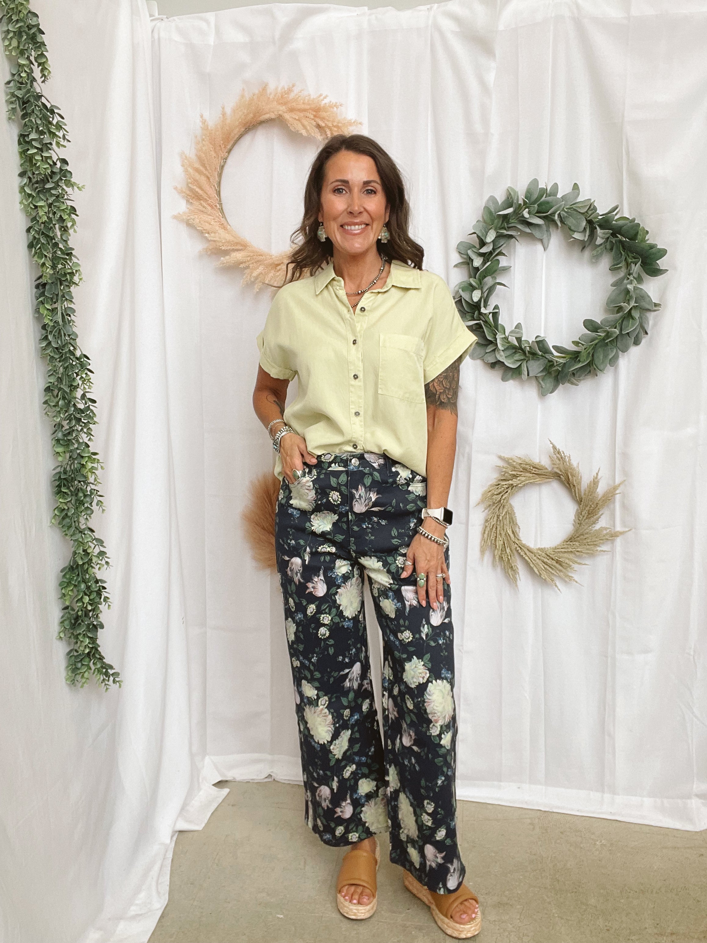 Bobbi Navy Floral Pants-Pants-entro-The Silo Boutique, Women's Fashion Boutique Located in Warren and Grand Forks North Dakota