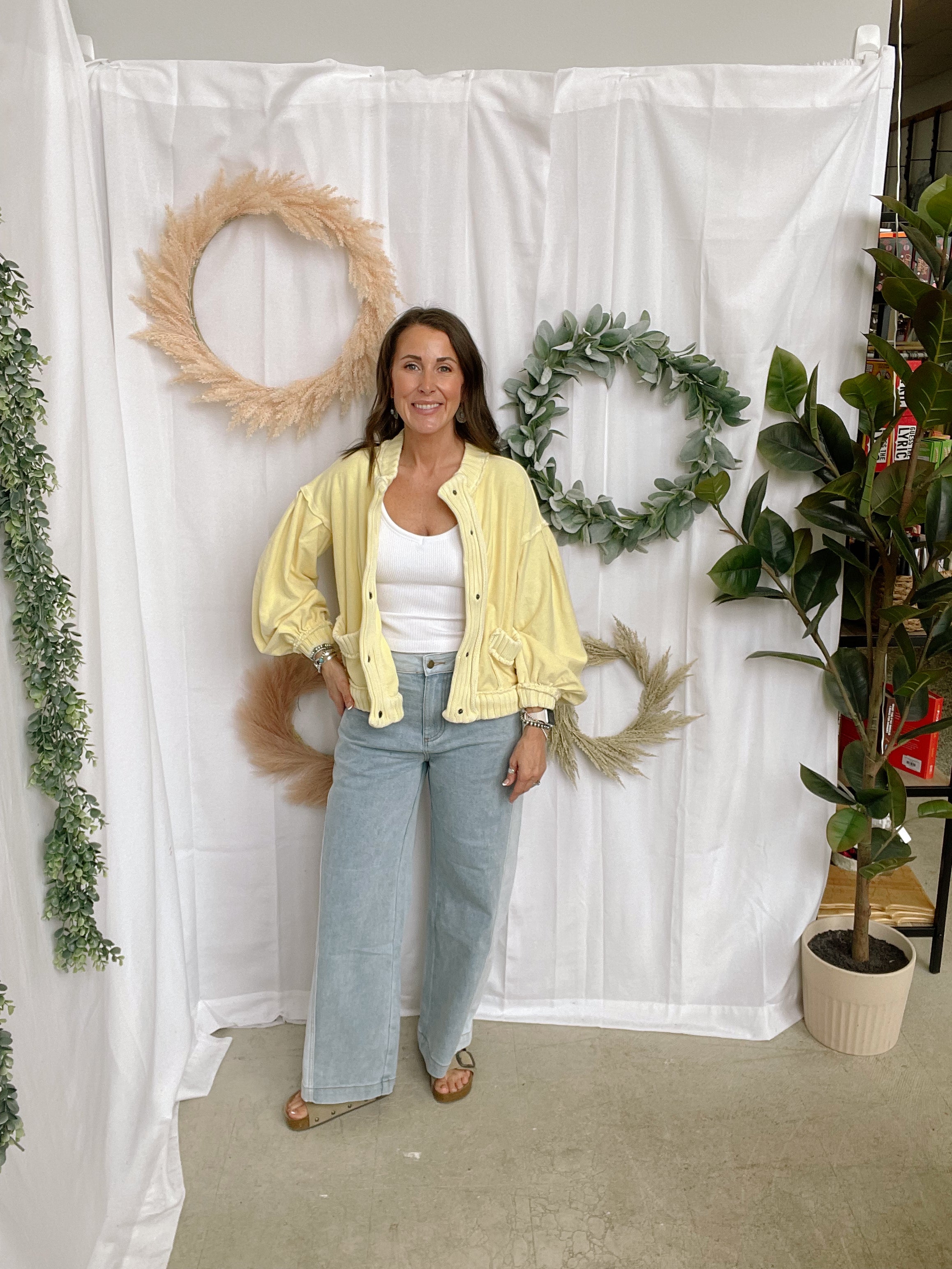 Miou Muse Wide Leg Jeans-Jeans-miou muse-The Silo Boutique, Women's Fashion Boutique Located in Warren and Grand Forks North Dakota