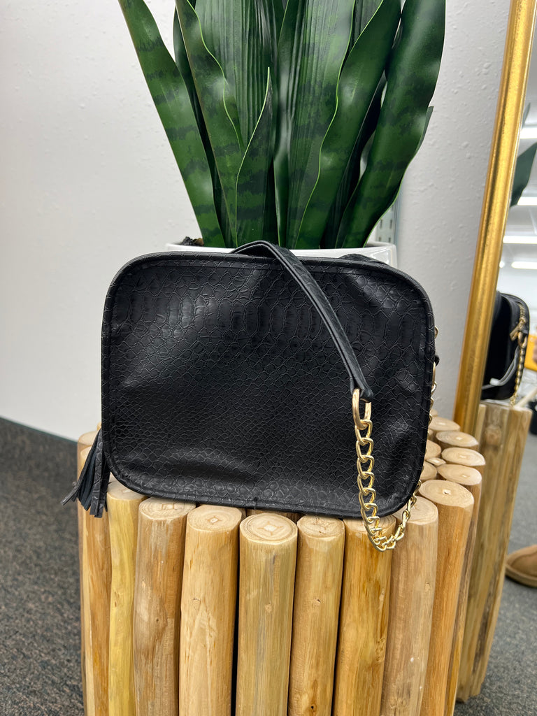 Sightseer Tassel Purse-Purses-Jen and Co-The Silo Boutique, Women's Fashion Boutique Located in Warren and Grand Forks North Dakota