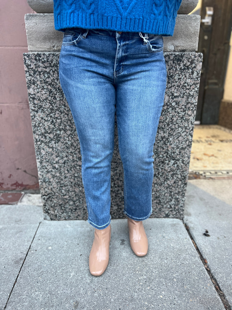 Vervet Robust Jeans-Jeans-vervet-The Silo Boutique, Women's Fashion Boutique Located in Warren and Grand Forks North Dakota