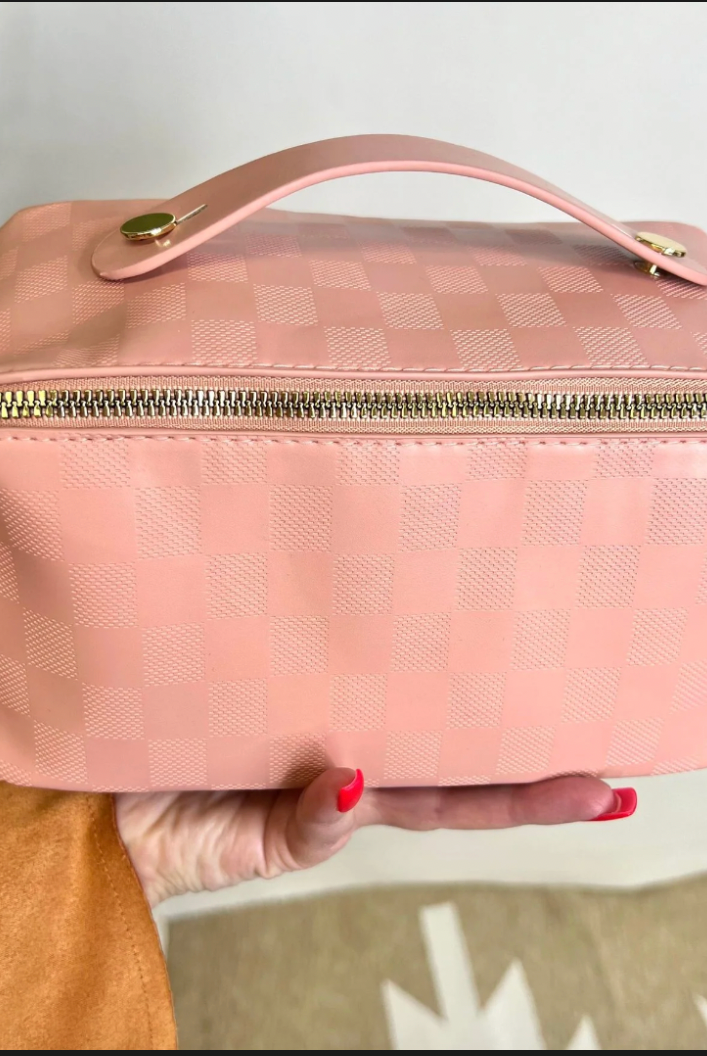 Checkered Expand Beauty Cosmetic Bag-Cosmetic Bags-Ivy-The Silo Boutique, Women's Fashion Boutique Located in Warren and Grand Forks North Dakota