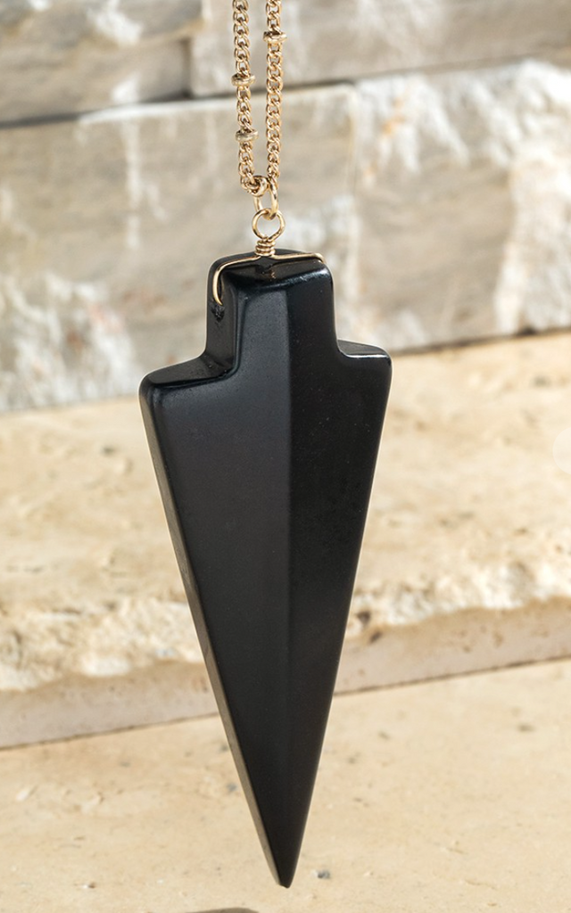 Black Arrow Stone Necklace-Necklaces-urbanista-The Silo Boutique, Women's Fashion Boutique Located in Warren and Grand Forks North Dakota