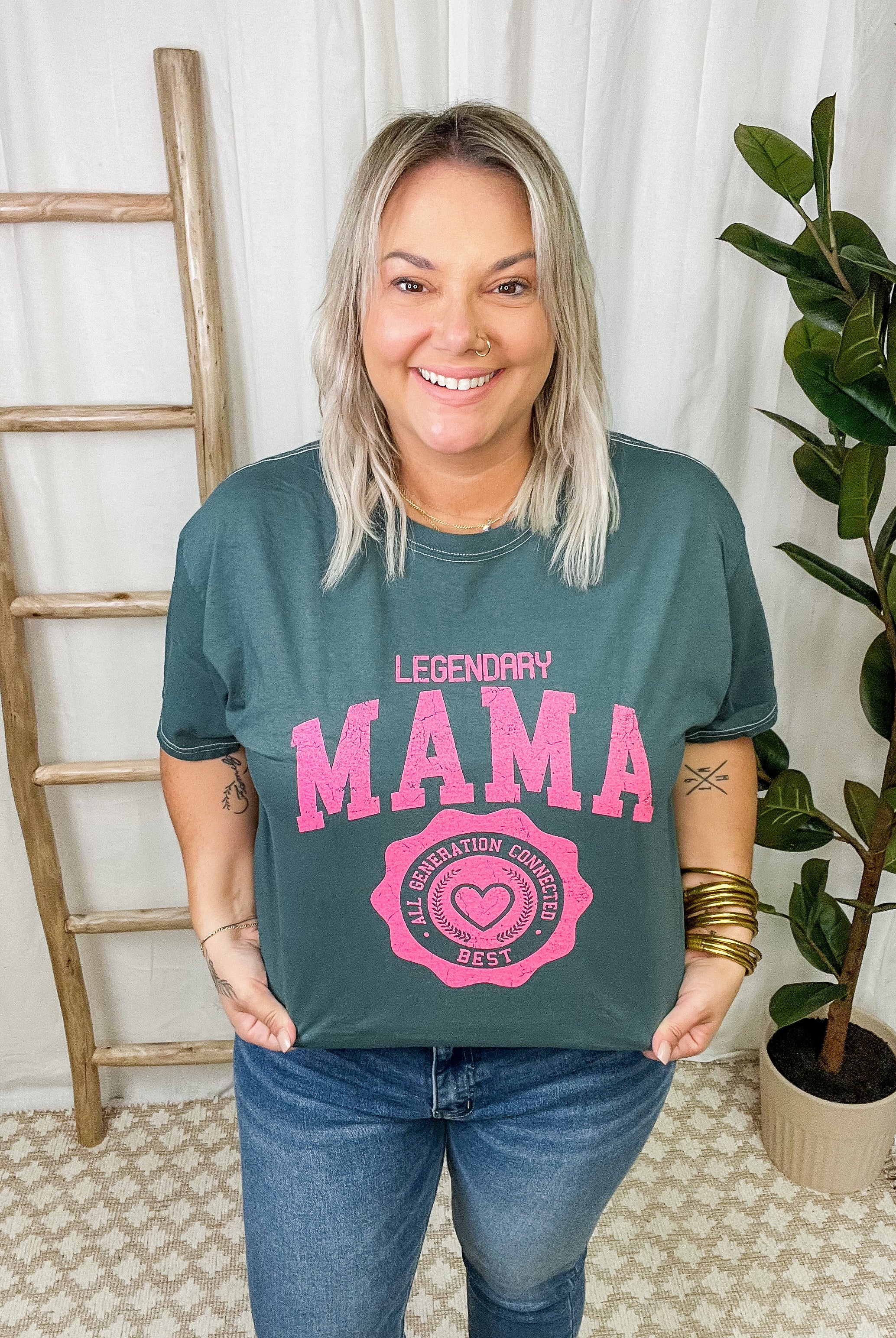 Legendary Mama Tee-Graphic Tees-Sweet Claire-The Silo Boutique, Women's Fashion Boutique Located in Warren and Grand Forks North Dakota
