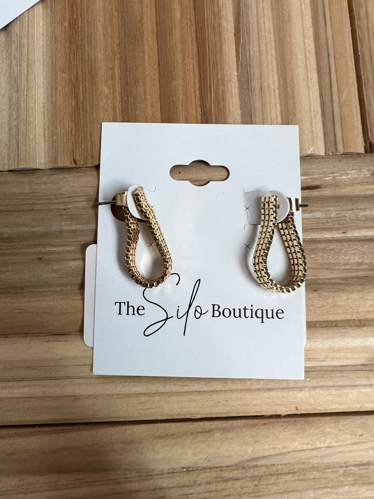 Box Chain Earrings-earrings-Fame-The Silo Boutique, Women's Fashion Boutique Located in Warren and Grand Forks North Dakota